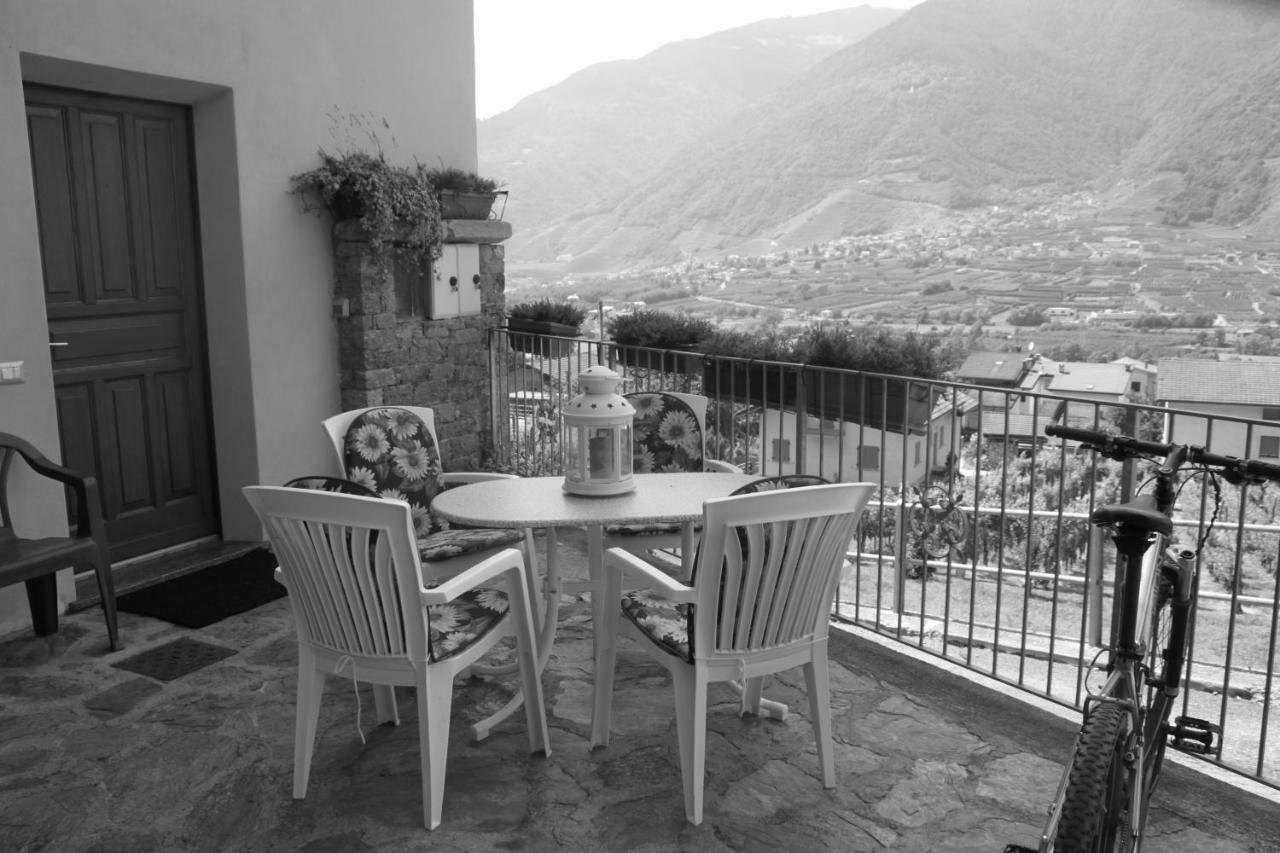 La Madonnina Apartment Villa di Tirano Bagian luar foto